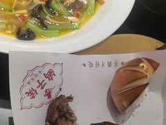 -鸽子侯·家宴·平价海鲜(绿地店)