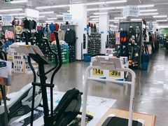 -迪卡侬(西华店)