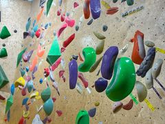 -问山MountQuest攀岩馆