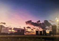 -比华利美容医院