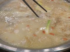 -老来福·非遗酸汤兔(凯旋路店)