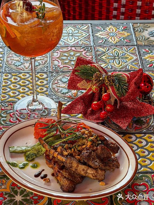 BROWNSTONE布朗石西班牙餐厅(富城店)图片