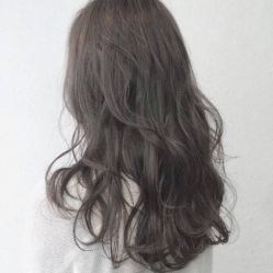-变画·发型STUDIO