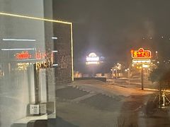 -莫子山·云中食街