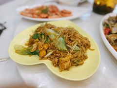 -覃记海鲜美食餐厅