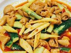 竹笋烧肥肠-谢先生川菜馆(雪绒巷店)