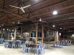 大堂-玉和山庄农家菜