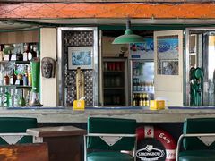 -Green Tree Rest. & Pub