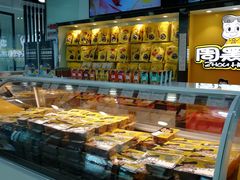 -周黑鸭(武汉天河国际机场五店)