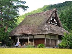 -白川乡与五箇山的合掌构造村落