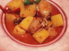 -云海肴·汽锅鸡·云南菜(天山百盛优客店)