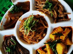 小吃五拼-令氏家外家周秦食府(高新店)