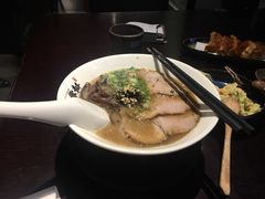 -一豚轩·烧鸟·豚骨拉面(五四路店)