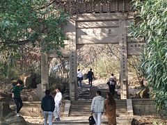 -灵岩山风景区