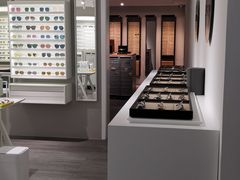 -目艮眼镜SHOWROOM(品牌集合店)