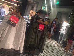 -Hollister(天环广场店)
