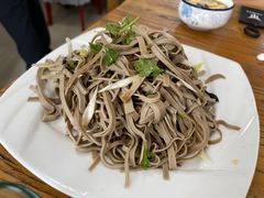 -溢心园香河肉饼总店