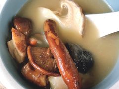 -云朵小院·石锅鱼·野生菌餐厅(蒗放店)