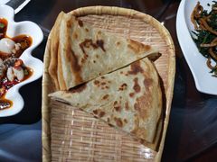 -东来菜馆•手抓海鲜家常菜•海鲜锅贴(鸽子窝店)