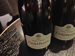 -wineapp葡萄酒餐吧(外滩金融中心店)