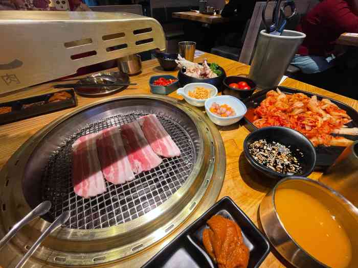 韩罗苑(万象城店)-"今天陪老婆逛银河,要吃什么烤肉,就去了韩.