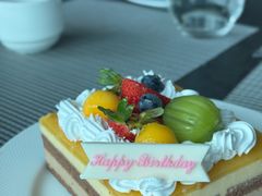 -亚洲国际大酒店·云顶阁旋转自助餐厅