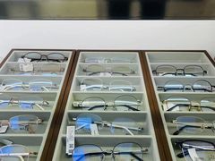 -视野联行眼镜·蔡司·尼康战略合作店(城西银泰店)