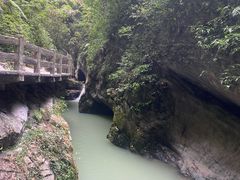 -龙水峡地缝景区