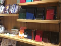 -百新书局(尚悦湾店)