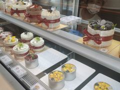 -花花卷卷·鲜食蛋糕(静安久光百货店)