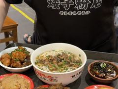 -矮子粉店1985·长沙米粉(湘春路店)