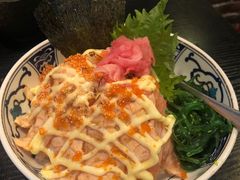 爆烧三文鱼丼（热）-爆丼日式大排档(季华园店)