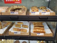 -AILI爱里·生日蛋糕·现烤面包·甜品     (小西沟店)