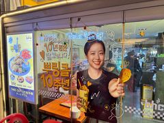 -BHC炸鸡(明洞总店)