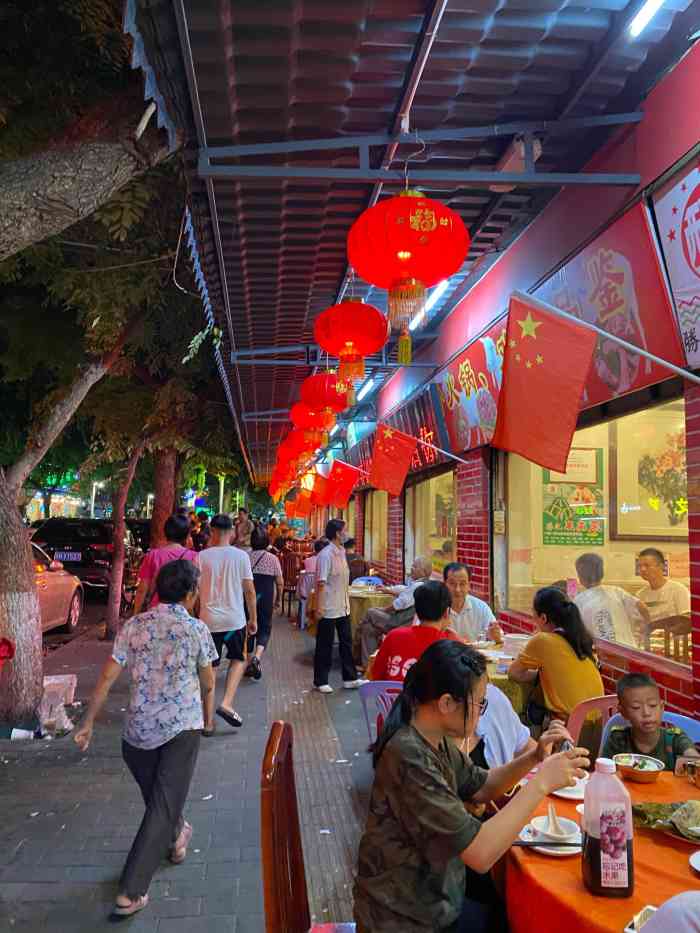 胜记美食街-"乖乖,这一个餐厅居然是一条街,真霸气!每.