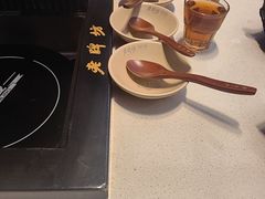 -老牌坊云南鱼豆花火锅(哈西万达店)