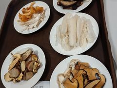 -天宜隆蘑菇宴火锅(石景山旗舰店)