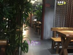 -万记麻辣烫国展总店
