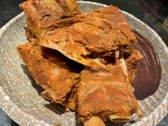 特色大铁锅烀腔骨-95号酱骨·一块豆腐(展春园西路店)