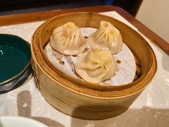 蟹粉汤包-松鹤面馆·古法焖肉面(观前店)