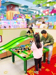 -莫莉幻想儿童乐园(三河燕郊永旺店)