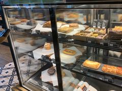 面包甜点陈列柜-星巴克(天津SM城市广场店)