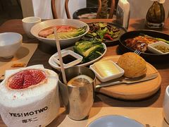 冰镇迷你菠萝油-来龙里 精致 东南亚餐室(万象城店)