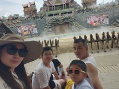 -七彩云南欢乐世界