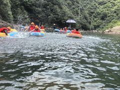 -安吉龙王山峡谷漂流