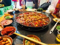 -岗上渣渣老火锅(两路口店)