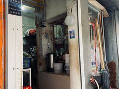 -胖子水煮(铁路三村无任何分店)