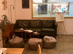 -半勺舒舒生日蛋糕店