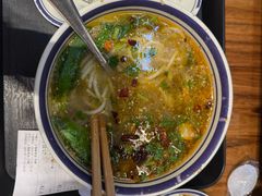 -云阿蛮云南生烫牛肉米线(奉贤路店)