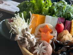 -湊湊火锅·茶憩(新中关购物中心店)